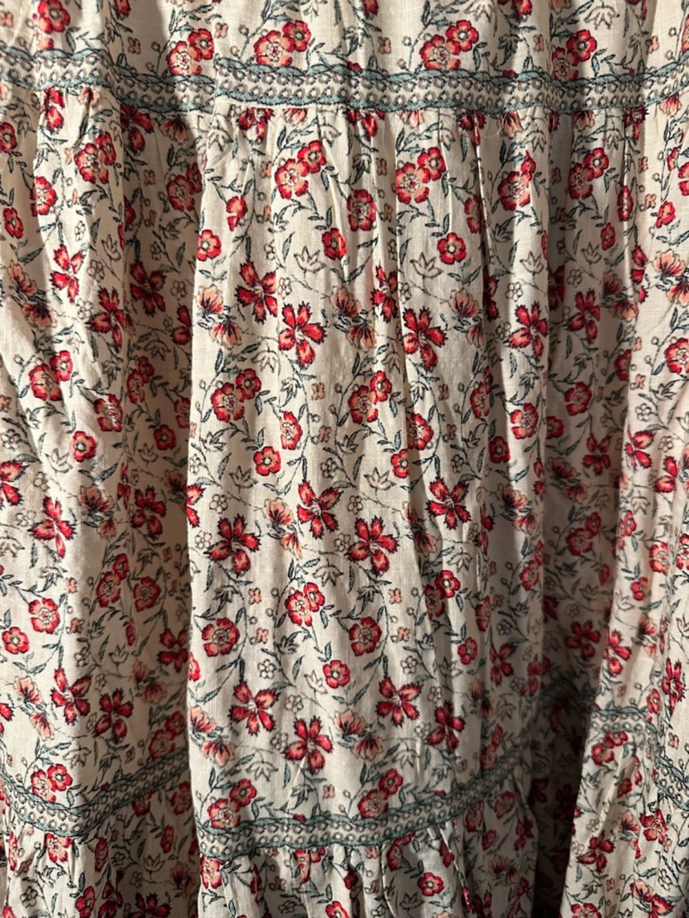 Max Studio Cream Maxi Skirt with Red Floral Print - Picture 3 of 4